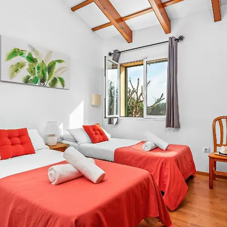 Ferienhaus Mit Privatpool Fuer 6 Personen Ca 140 Qm In Cala'n Blanes, Menorca Westkueste Von Menorca *